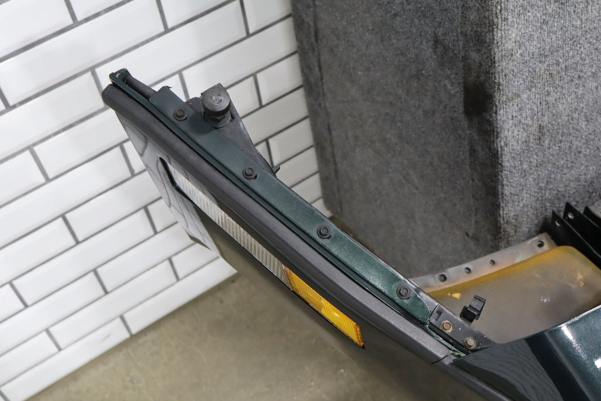 1984-1990 Chevrolet Corvette C4 Front Bumper Polo Green 14030201