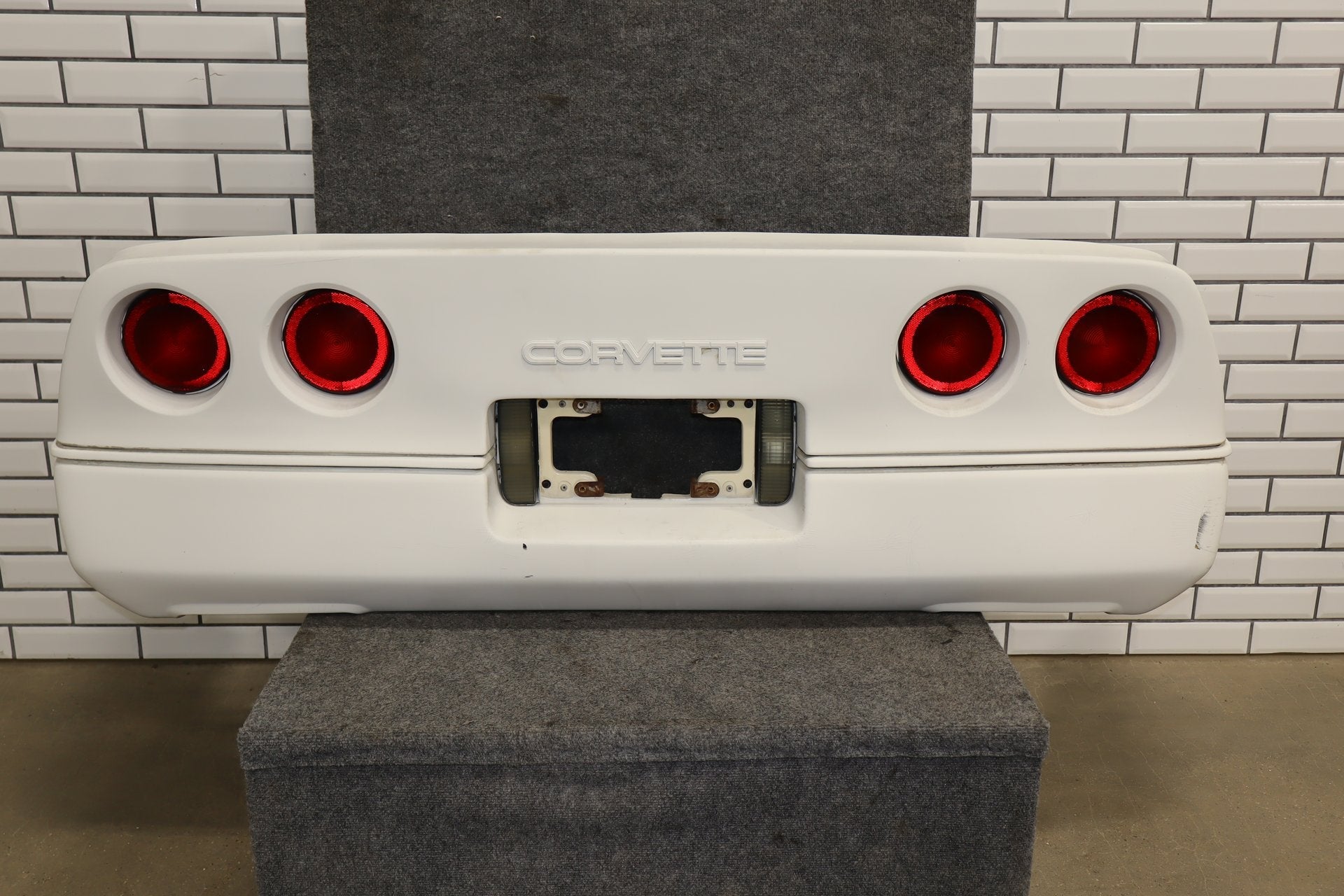 1984-1990 Chevrolet Corvette C4 Rear Bumper Artic White