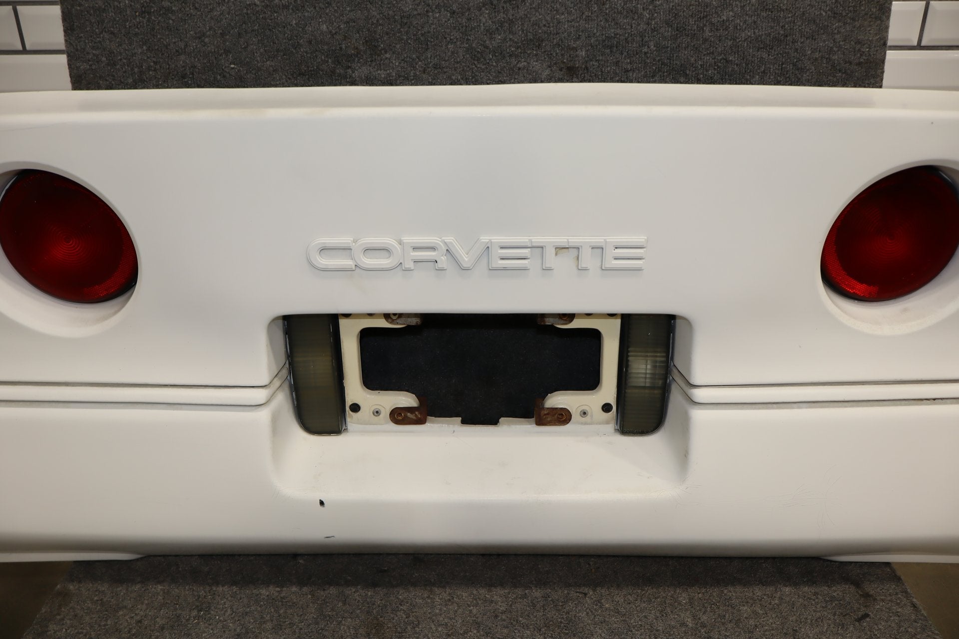 1984-1990 Chevrolet Corvette C4 Rear Bumper Artic White