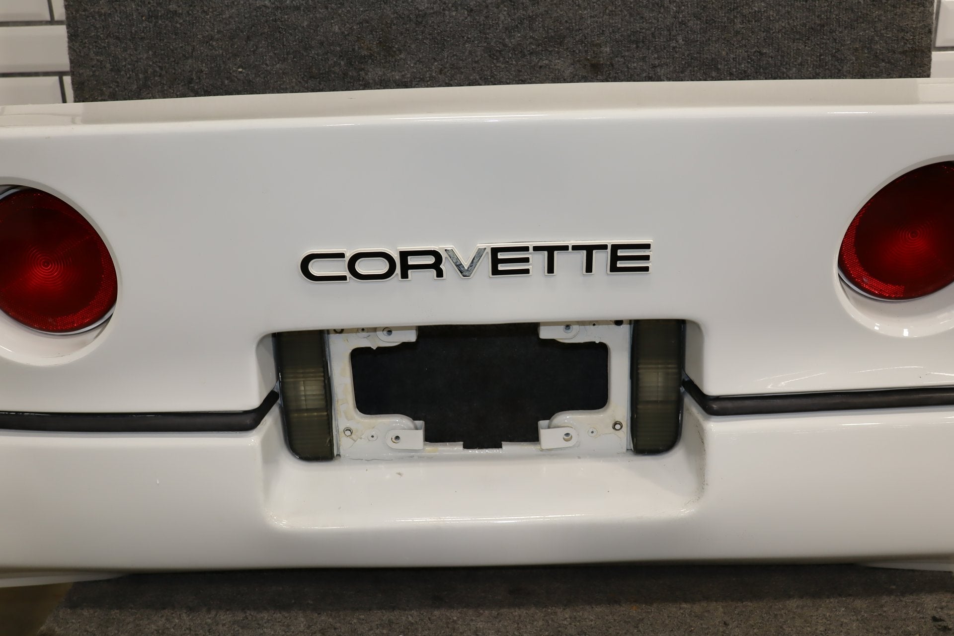 1984-1990 Chevrolet Corvette C4 Rear Bumper White 10