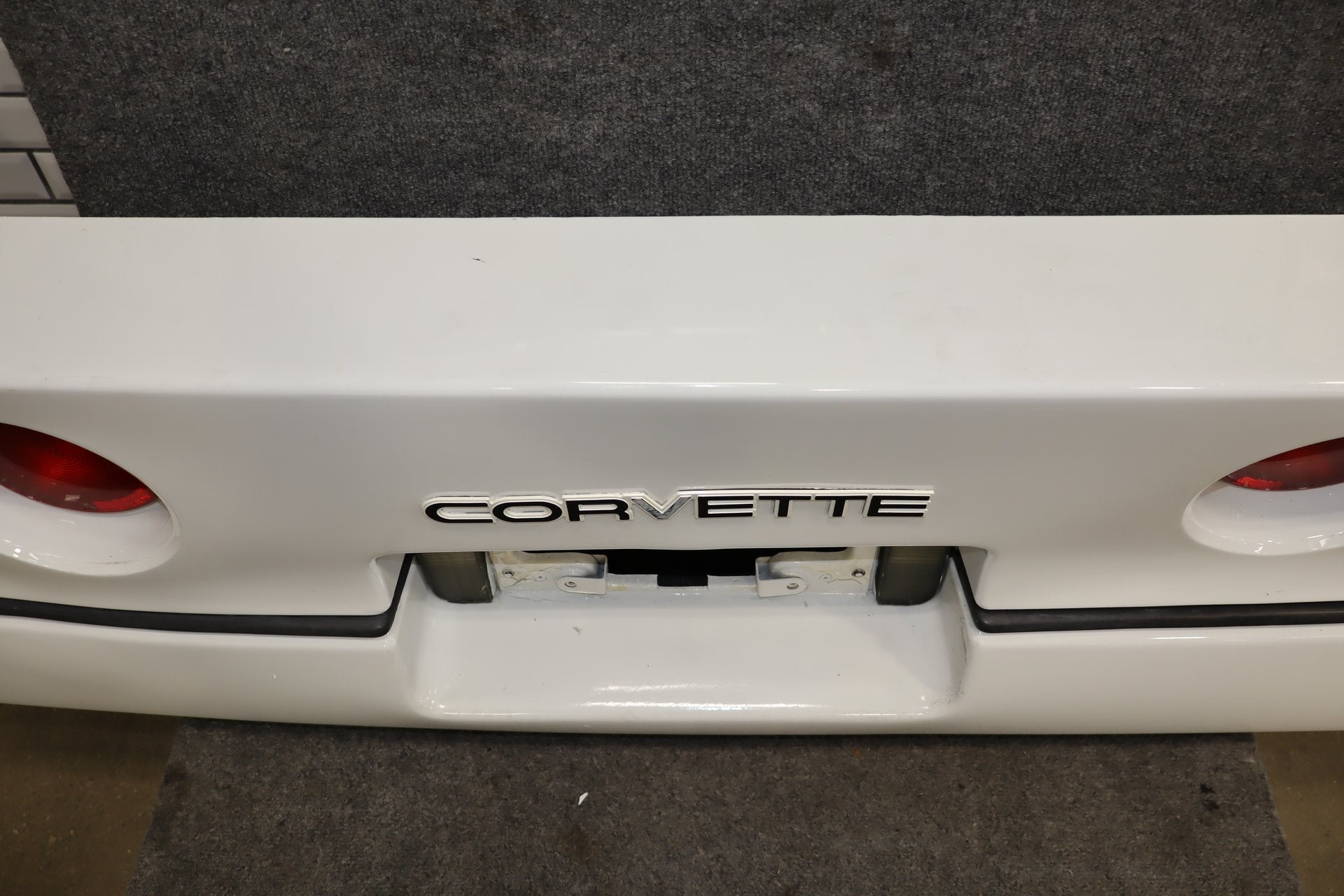 1984-1990 Chevrolet Corvette C4 Rear Bumper White 10