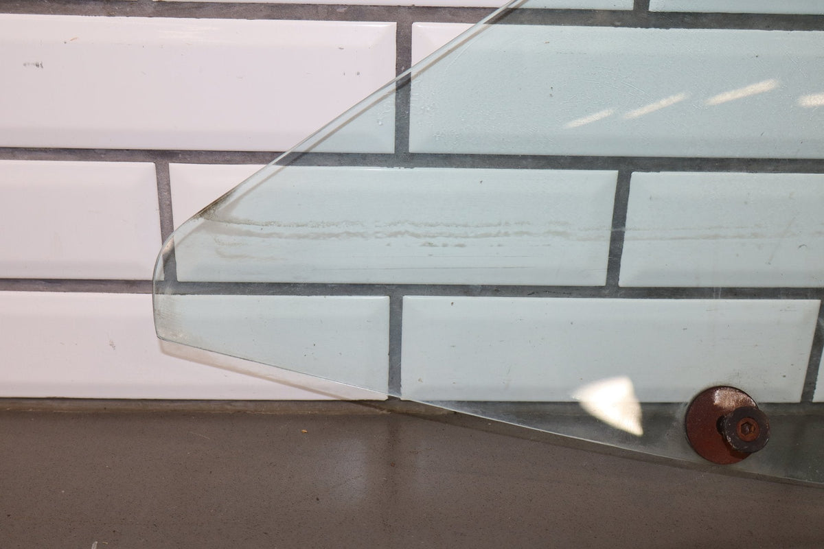 1984-1990 Chevrolet Corvette C4 Right Front Door Window 14094292