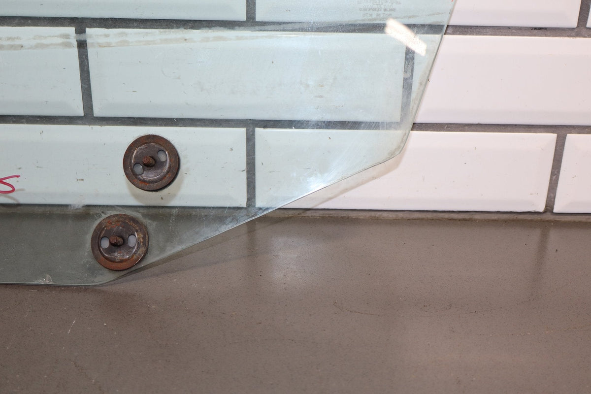 1984-1990 Chevrolet Corvette C4 Right Front Door Window 14094292