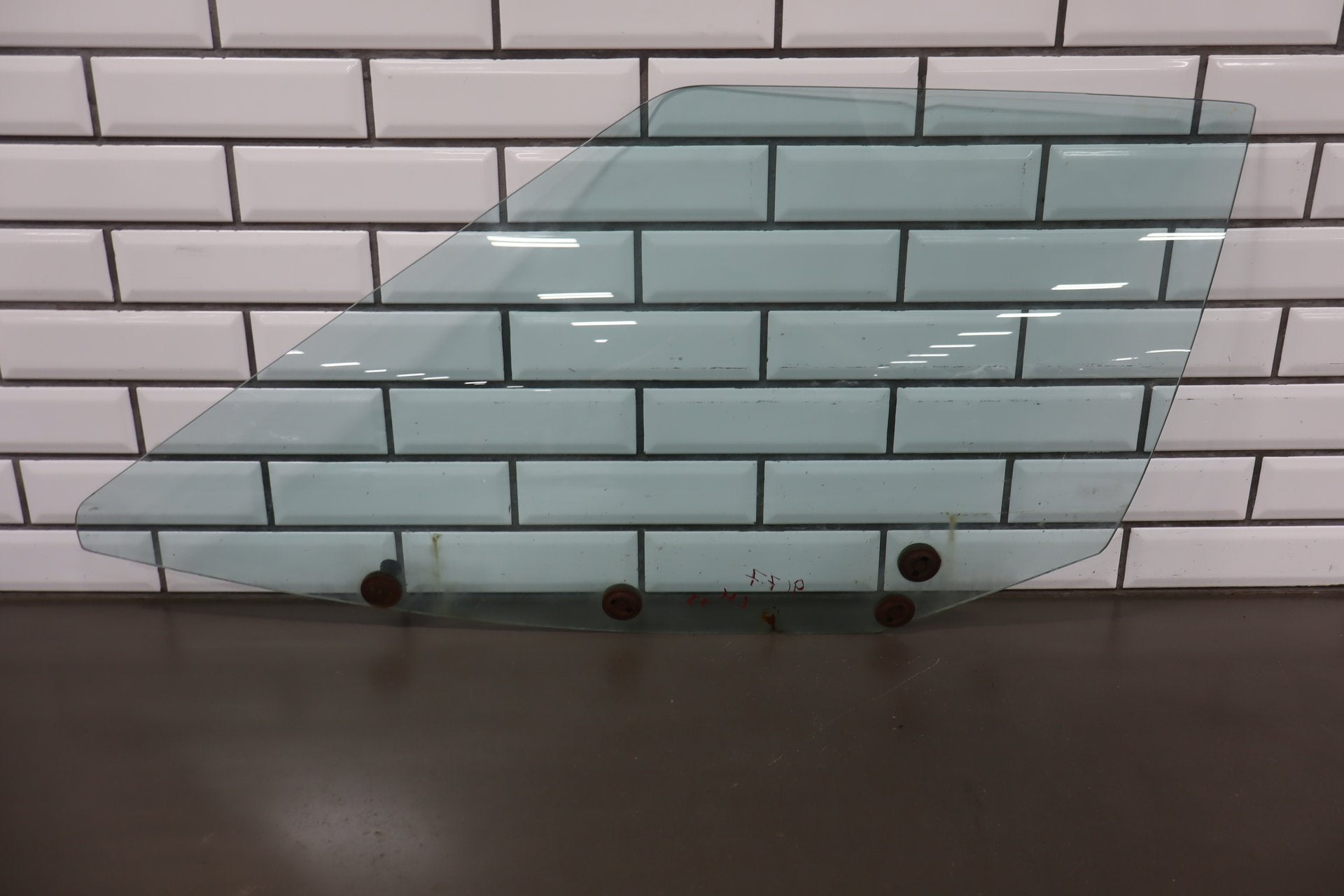 1984-1990 Chevrolet Corvette Left Front Door Window 14094292 OEM