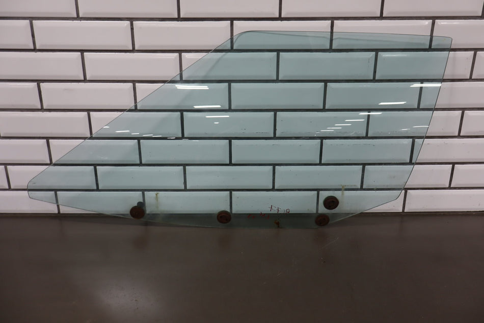 1984-1990 Chevrolet Corvette Left Front Door Window 14094292 OEM