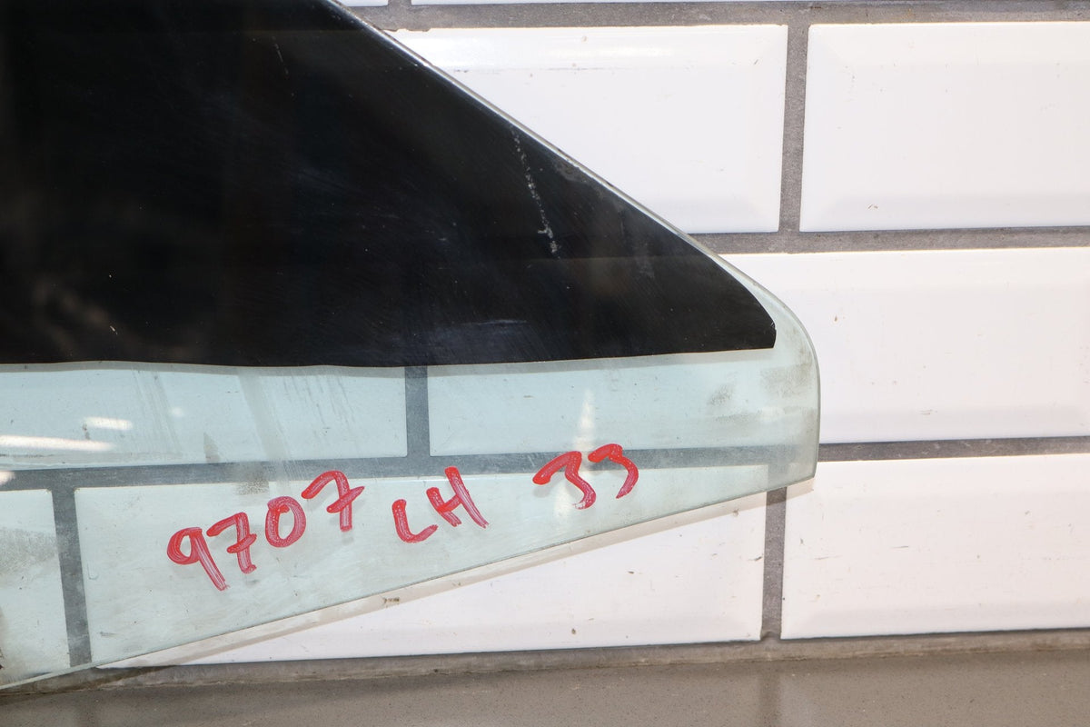 1984-1990 Chevrolet Corvette Left Front Door Window 14094292 OEM