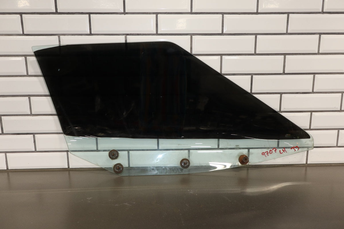 1984-1990 Chevrolet Corvette Left Front Door Window 14094292 OEM