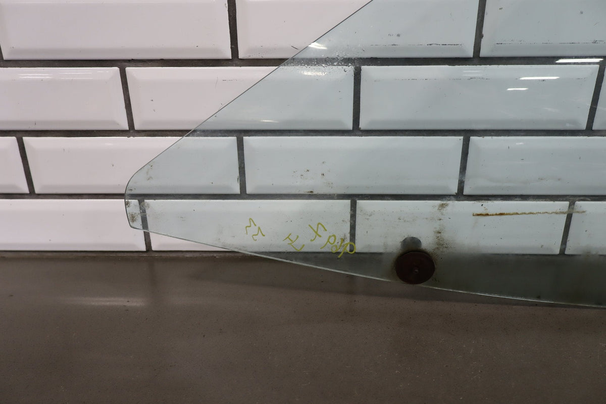 1984-1990 Chevrolet Corvette Left Front Door Window 14094292 OEM