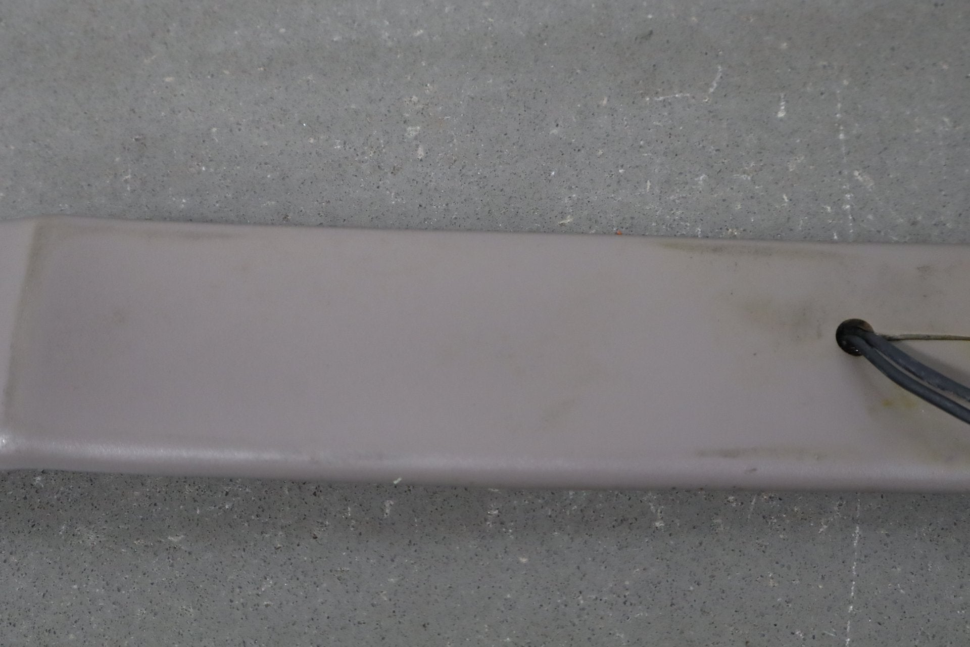 1984-1994 Chevrolet Corvette Left Front Seat Belt Buckle Grey