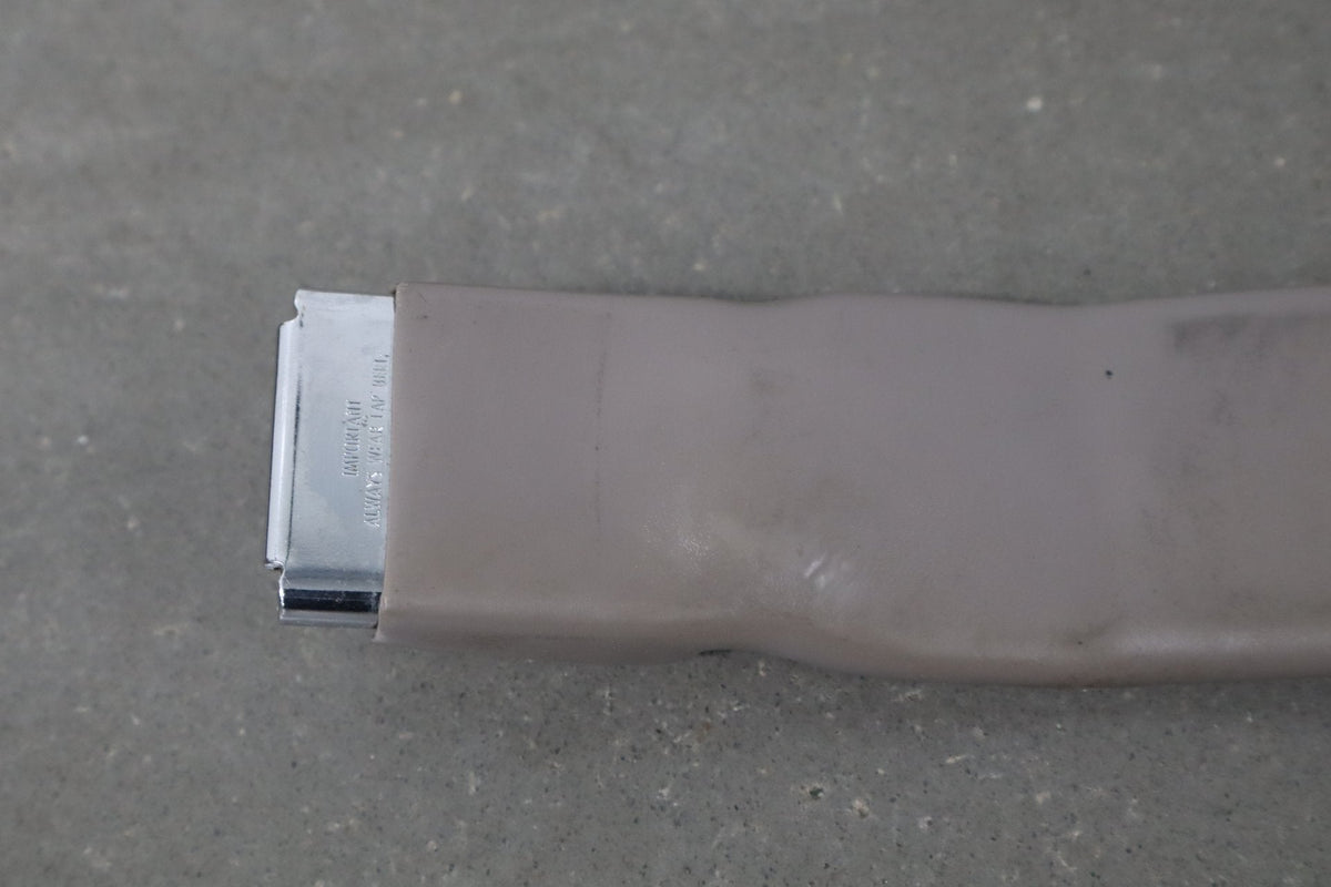 1984-1994 Chevrolet Corvette Left Front Seat Belt Buckle Grey