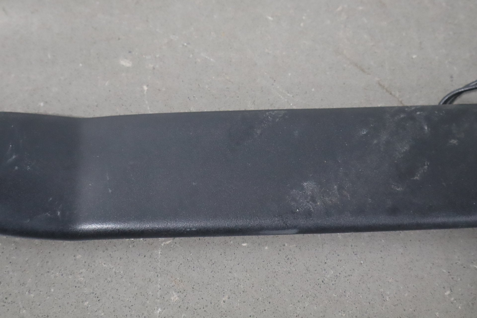 1984-1994 Chevrolet Corvette Left Front Seat Belt Buckle Saddle
