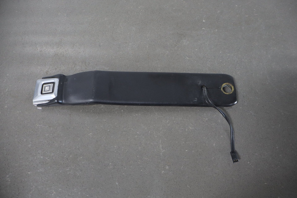1984-1994 Chevrolet Corvette Left Front Seat Belt Buckle Saddle