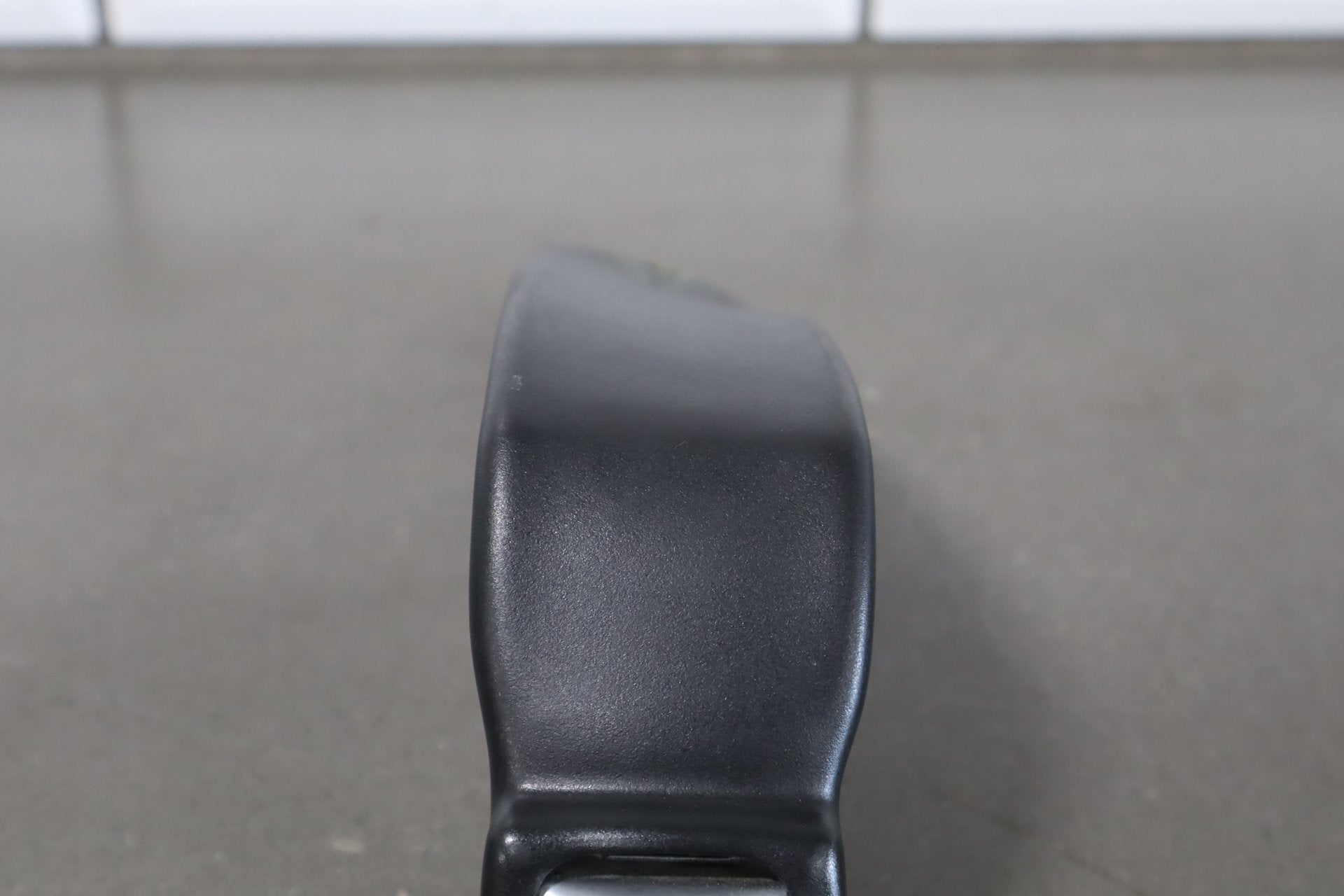 1984-1994 Chevrolet Corvette Right Front Seat Belt Buckle OEM