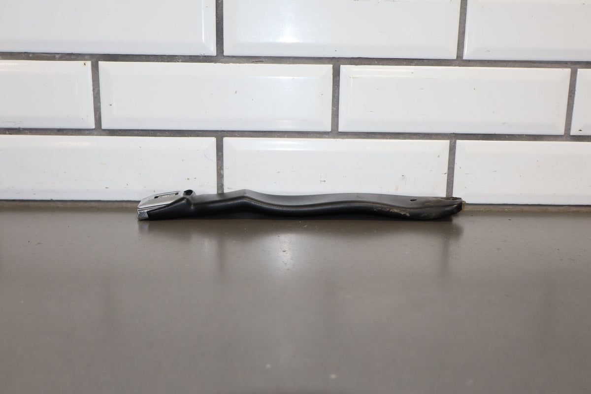 1984-1994 Chevrolet Corvette Right Front Seat Belt Buckle OEM