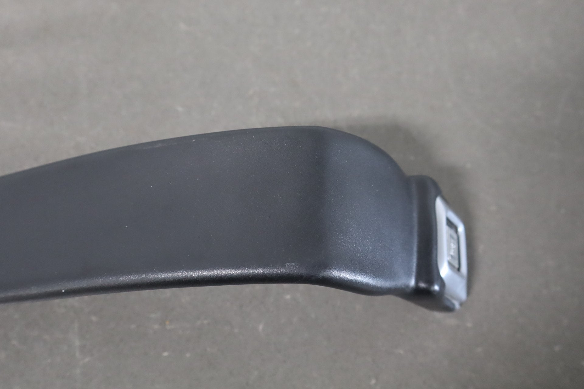 1984-1994 Chevrolet Corvette Right Front Seat Belt Buckle OEM