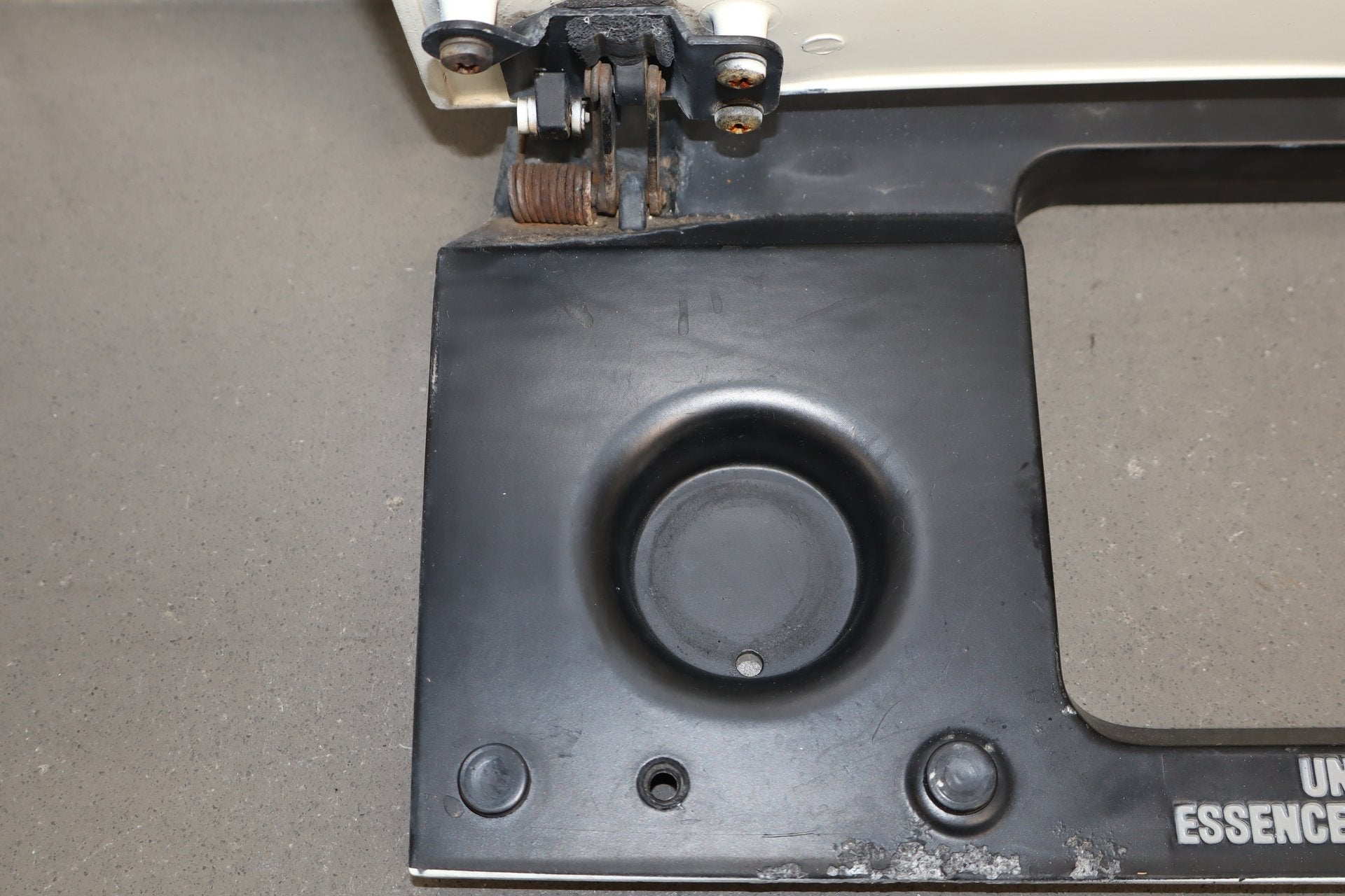 1984-1996 Chevrolet Corvette C4 Coupe- Fuel Filler Door
