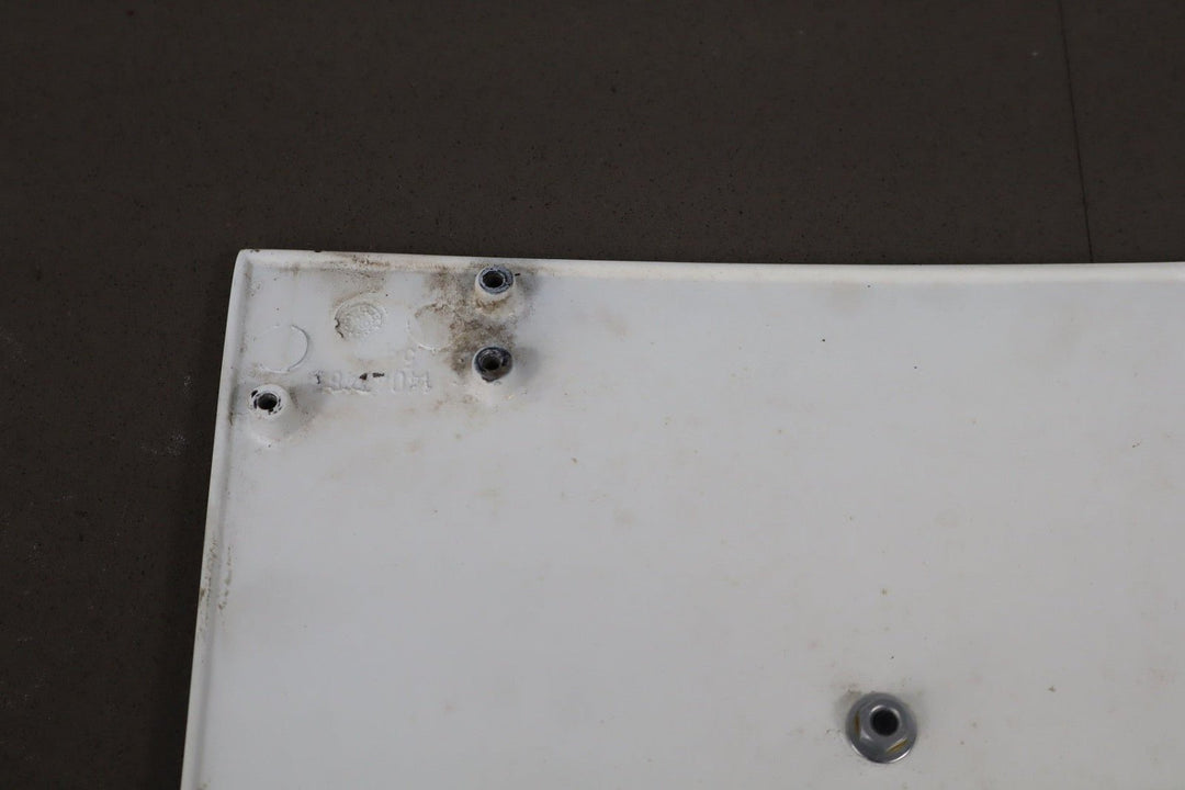 1984 - 1996 Chevrolet Corvette C4 Coupe - Fuel Filler Door Arctic White 10