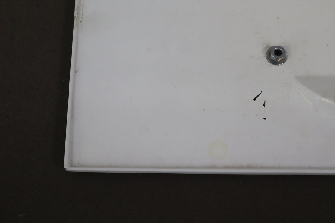 1984 - 1996 Chevrolet Corvette C4 Coupe - Fuel Filler Door Arctic White 10