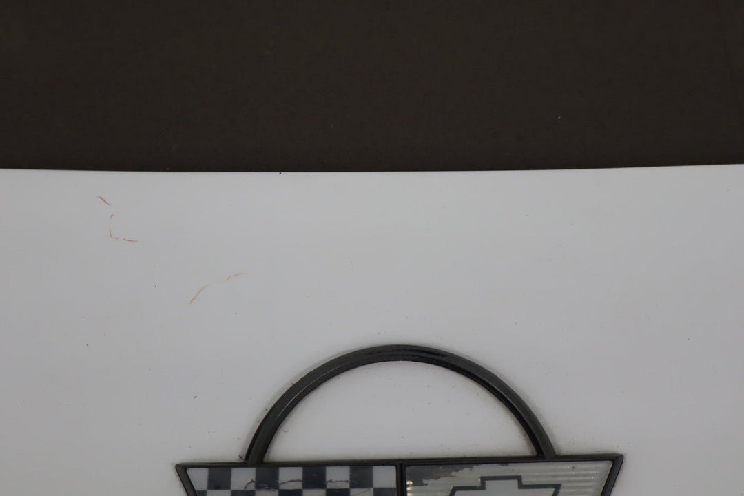 1984 - 1996 Chevrolet Corvette C4 Coupe - Fuel Filler Door Arctic White 10