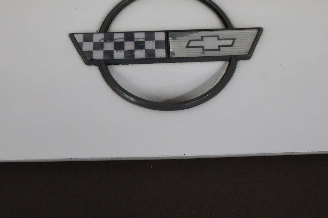 1984 - 1996 Chevrolet Corvette C4 Coupe - Fuel Filler Door Arctic White 10