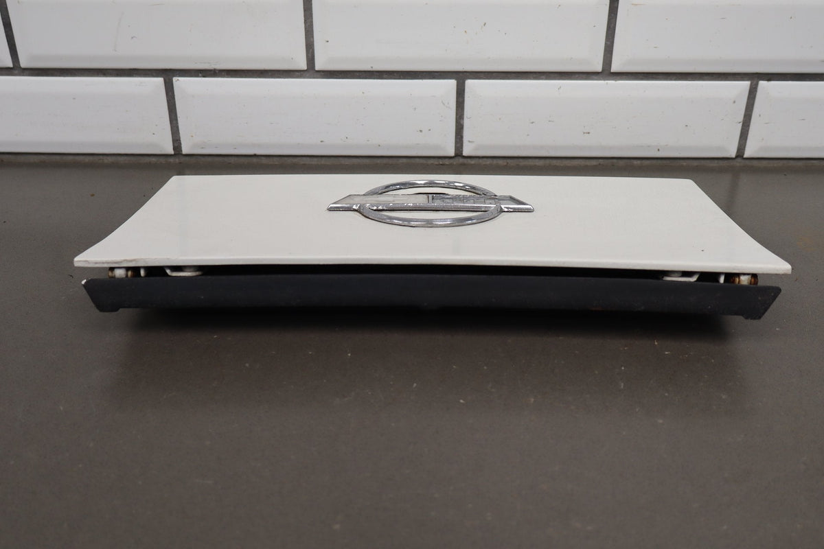 1984-1996 Chevrolet Corvette C4 Coupe - Fuel Filler Door Artic White