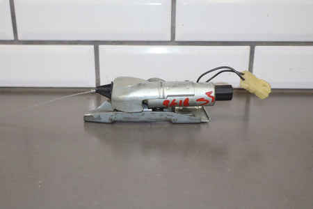 1984-1996 Chevrolet Corvette C4 Coupe Lid Latch