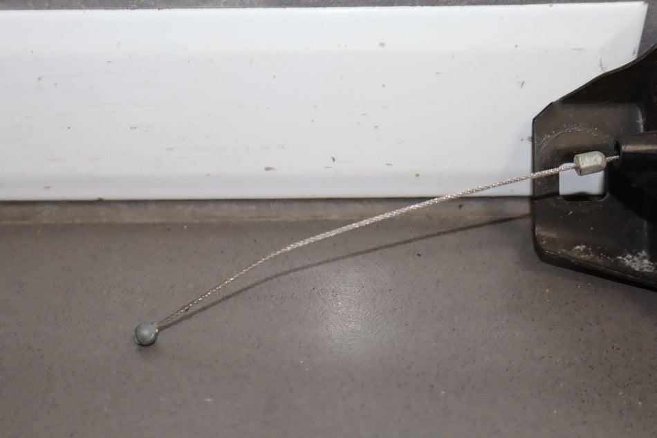 1984-1996 Chevrolet Corvette C4 Coupe Lid Latch
