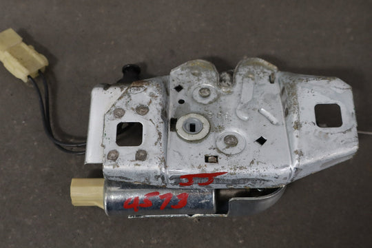 1984 - 1996 Chevrolet Corvette C4 Coupe Lid Latch