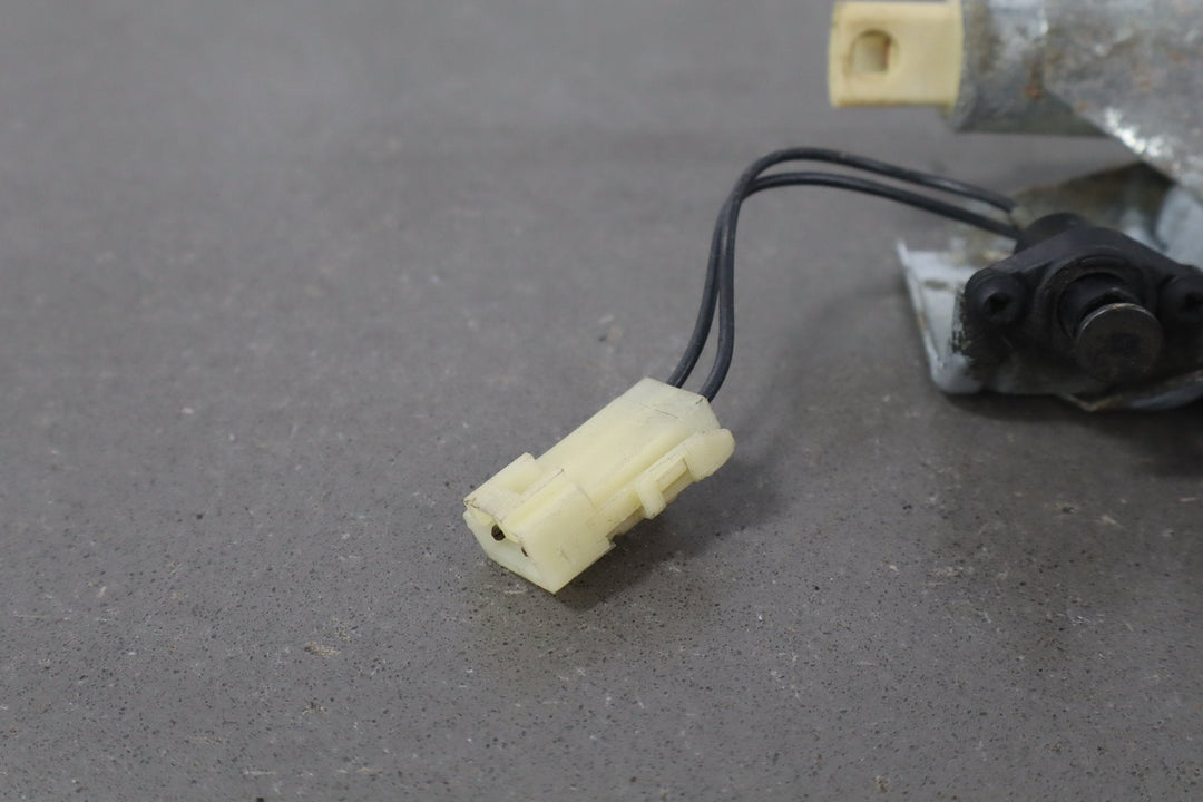 1984 - 1996 Chevrolet Corvette C4 Coupe Lid Latch