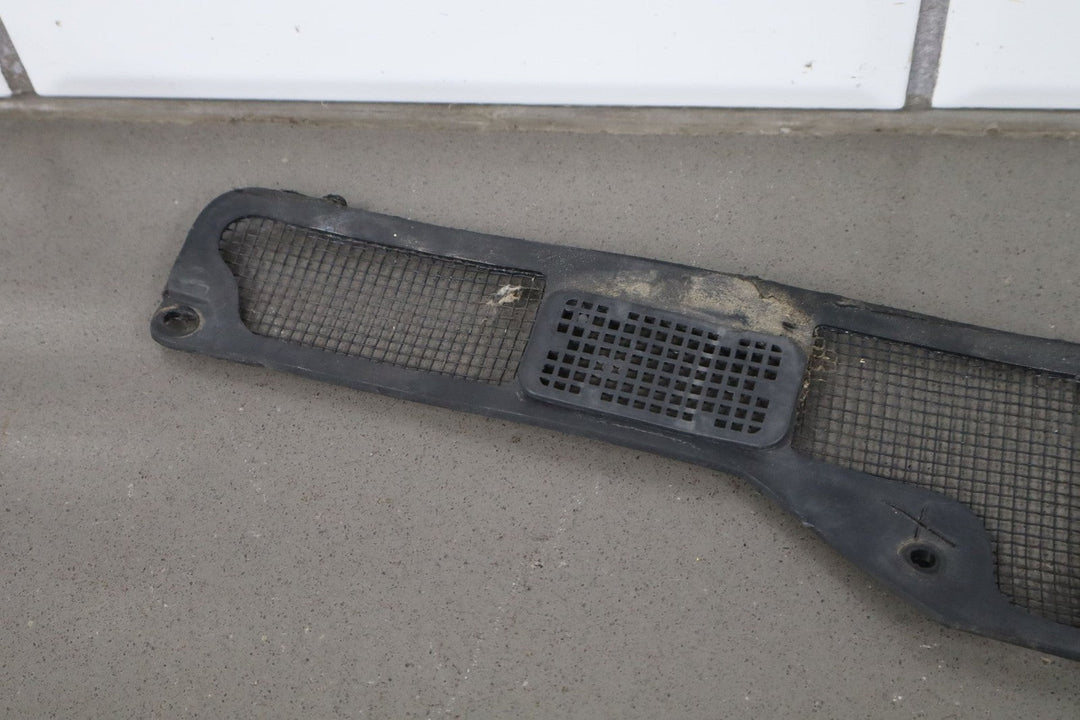 1984 - 1996 Chevrolet Corvette C4 - Cowl Screens