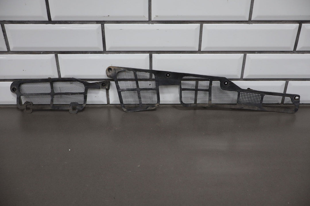 1984 - 1996 Chevrolet Corvette C4 - Cowl Screens