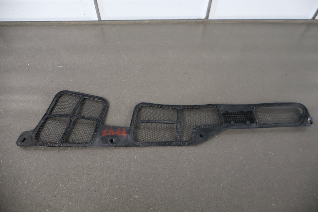 1984 - 1996 Chevrolet Corvette C4 - Cowl Screens