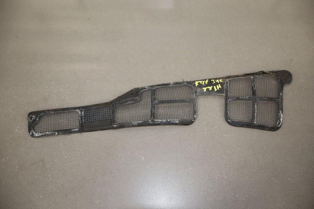1984 - 1996 Chevrolet Corvette C4 - Cowl Screens
