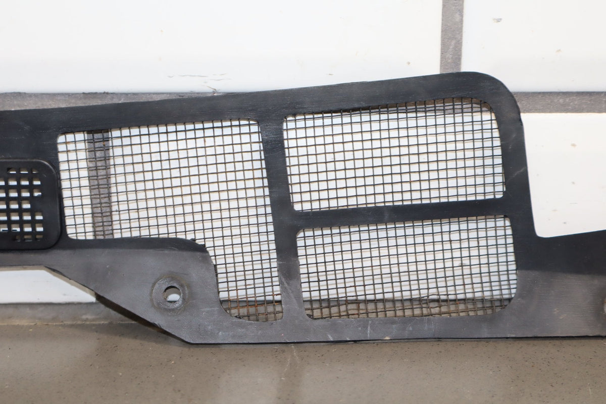 1984-1996 Chevrolet Corvette C4- Cowl Screens