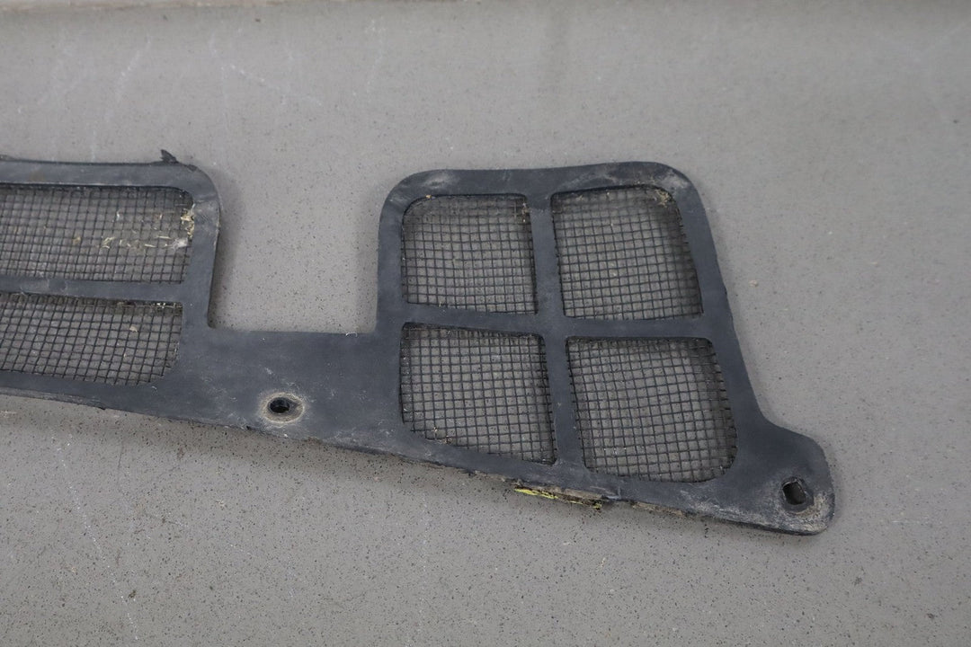 1984 - 1996 Chevrolet Corvette C4 - Cowl Screens