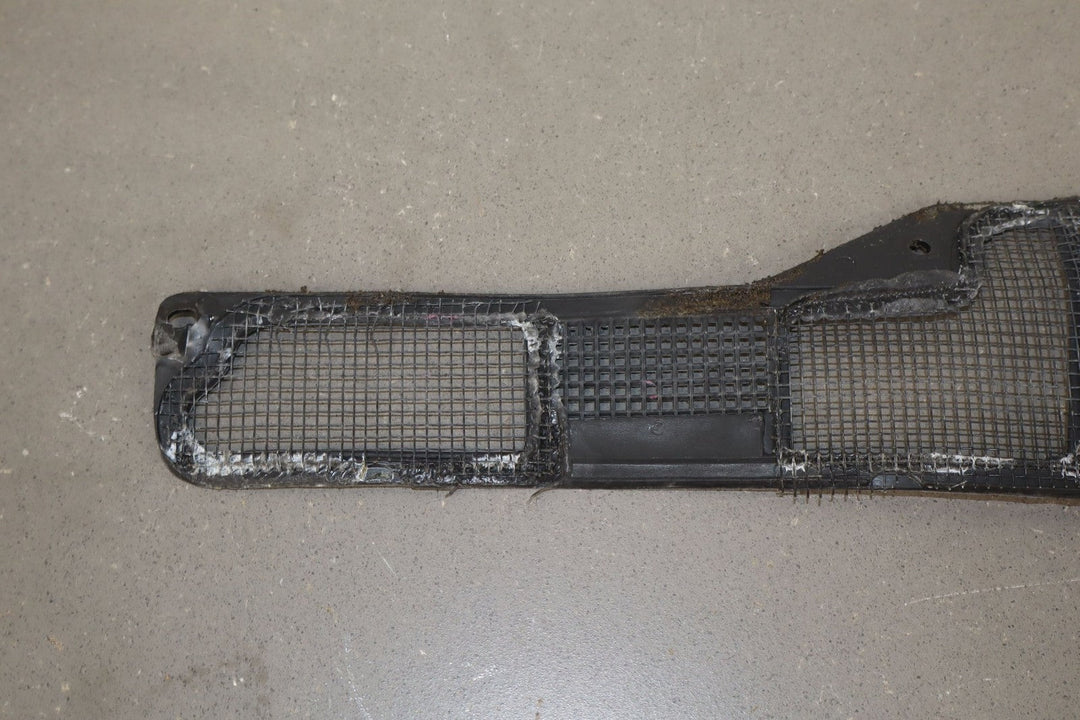 1984 - 1996 Chevrolet Corvette C4 - Cowl Screens
