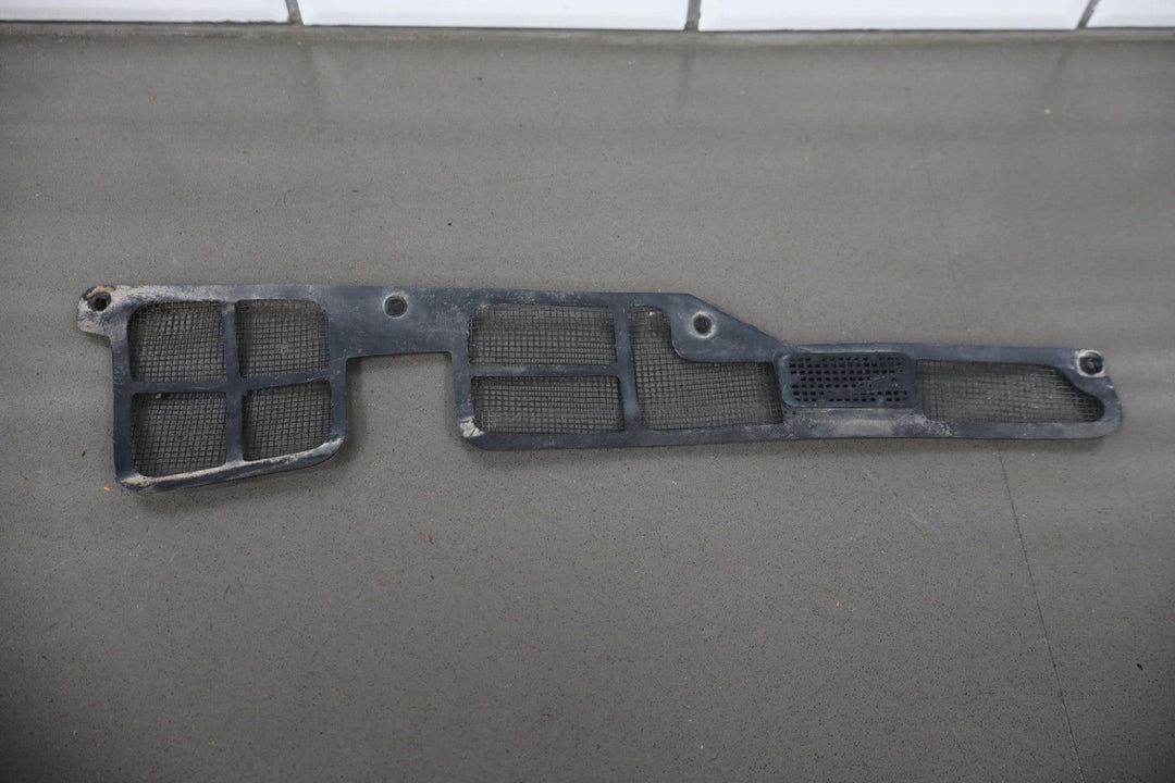 1984 - 1996 Chevrolet Corvette C4 - Cowl Screens
