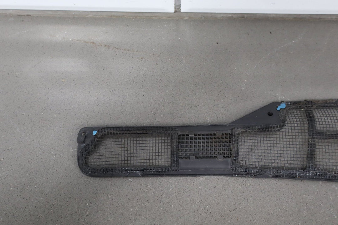 1984 - 1996 Chevrolet Corvette C4 - Cowl Screens