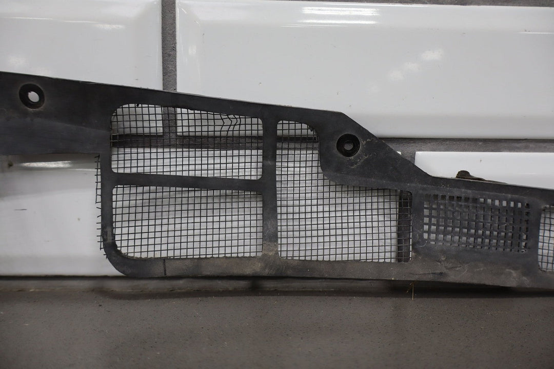 1984 - 1996 Chevrolet Corvette C4 - Cowl Screens