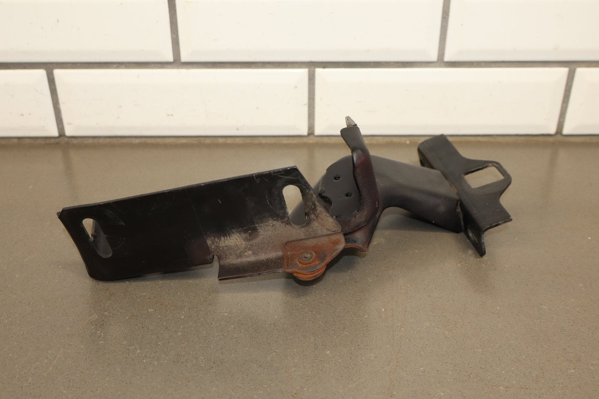 1984-1996 Chevrolet Corvette C4 Hood Hinges LH & RH