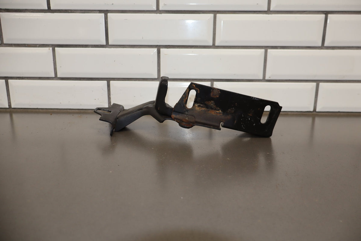 1984-1996 Chevrolet Corvette C4 Hood Hinges LH & RH