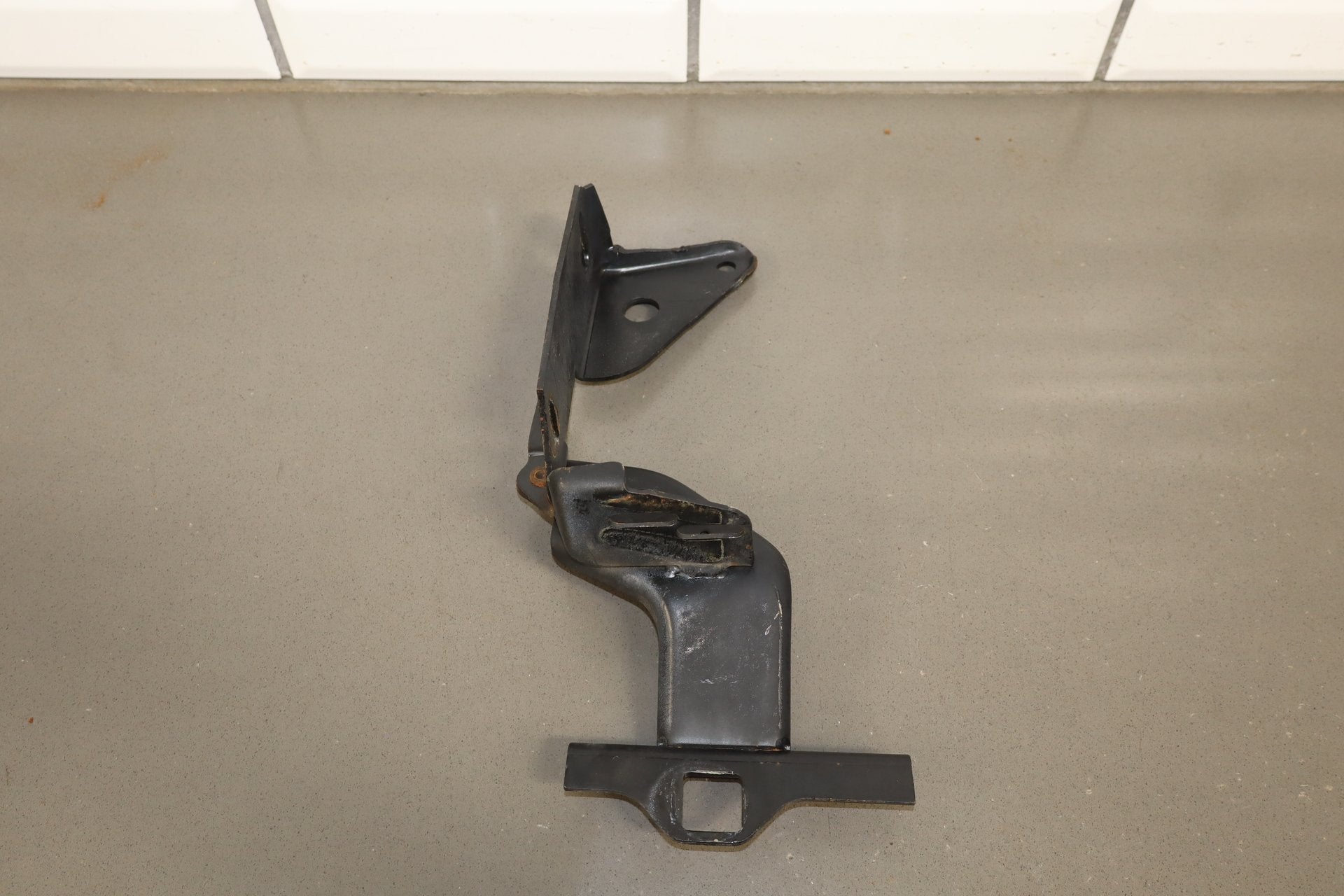 1984-1996 Chevrolet Corvette C4 Hood Hinges LH & RH