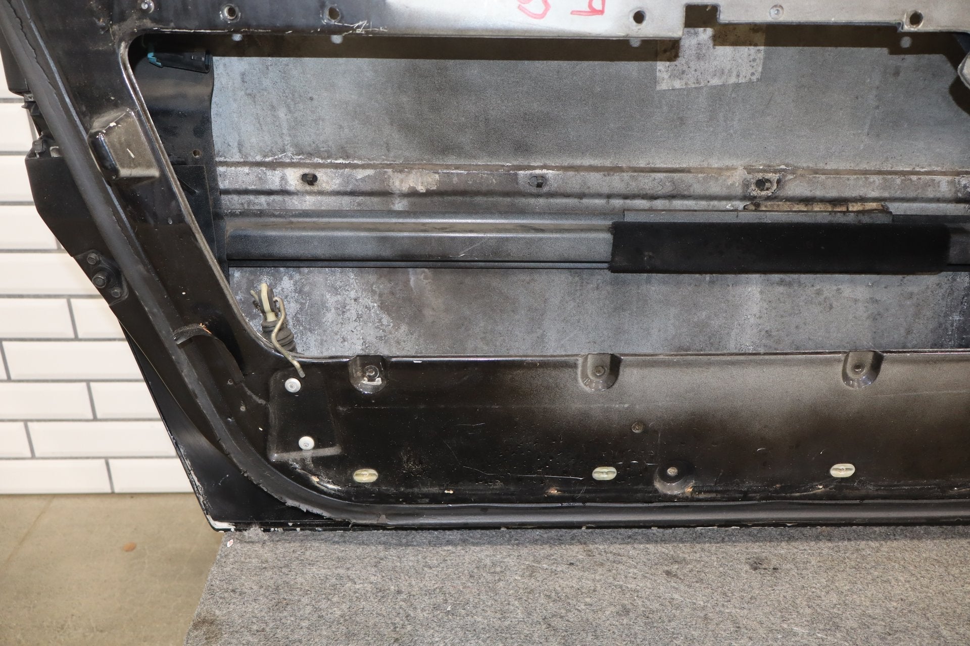 1984-1996 Chevrolet Corvette Convertible Left Front Door Black 41