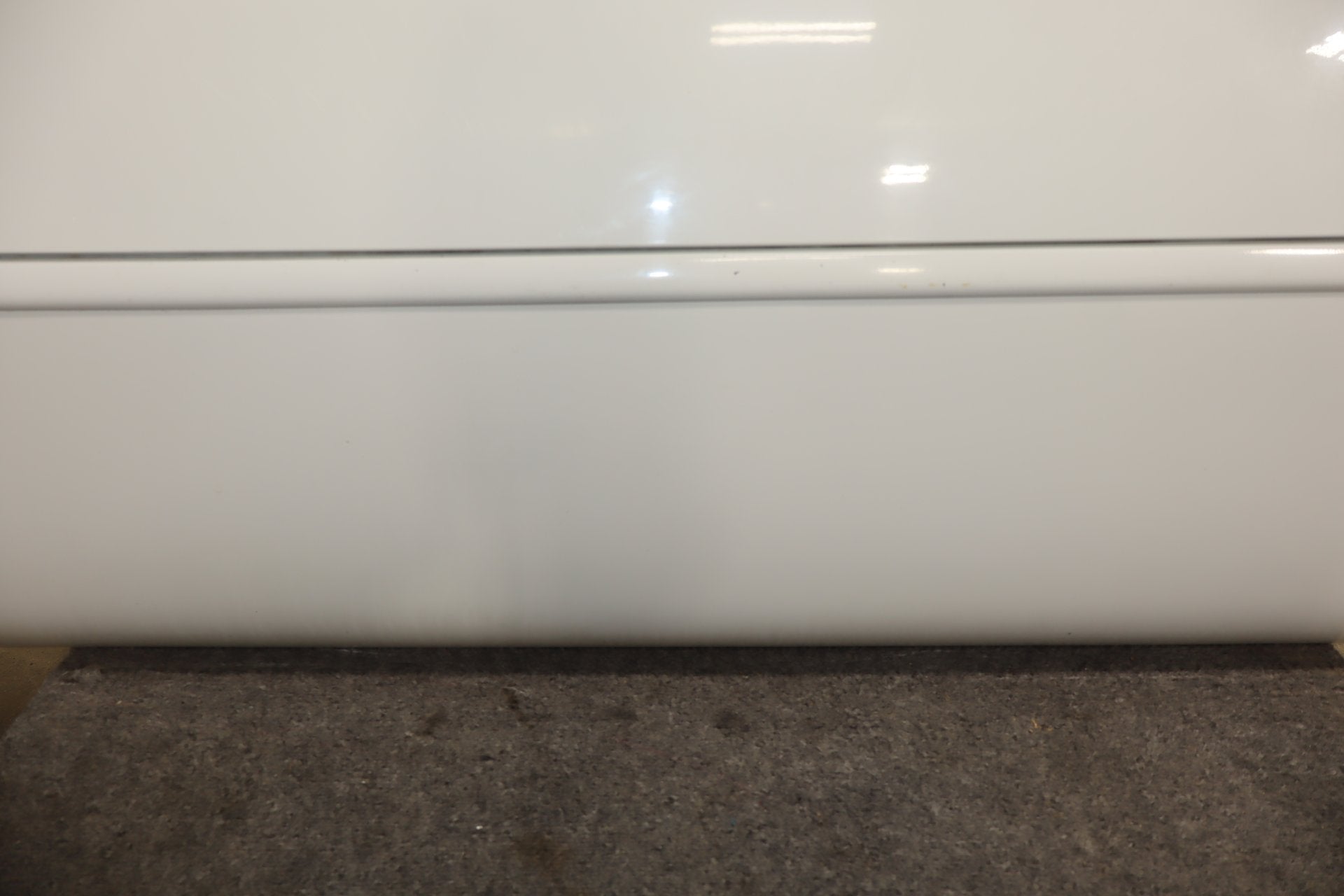 1984-1996 Chevrolet Corvette Left Front Door Artic White 10