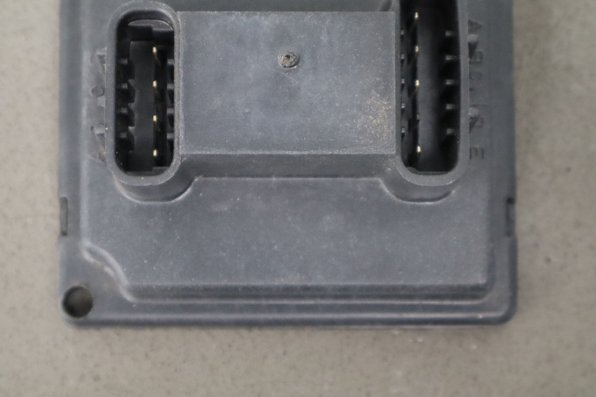 1984-2004 Chevrolet Corvette C4 - Chassis Computer PN: 16523917