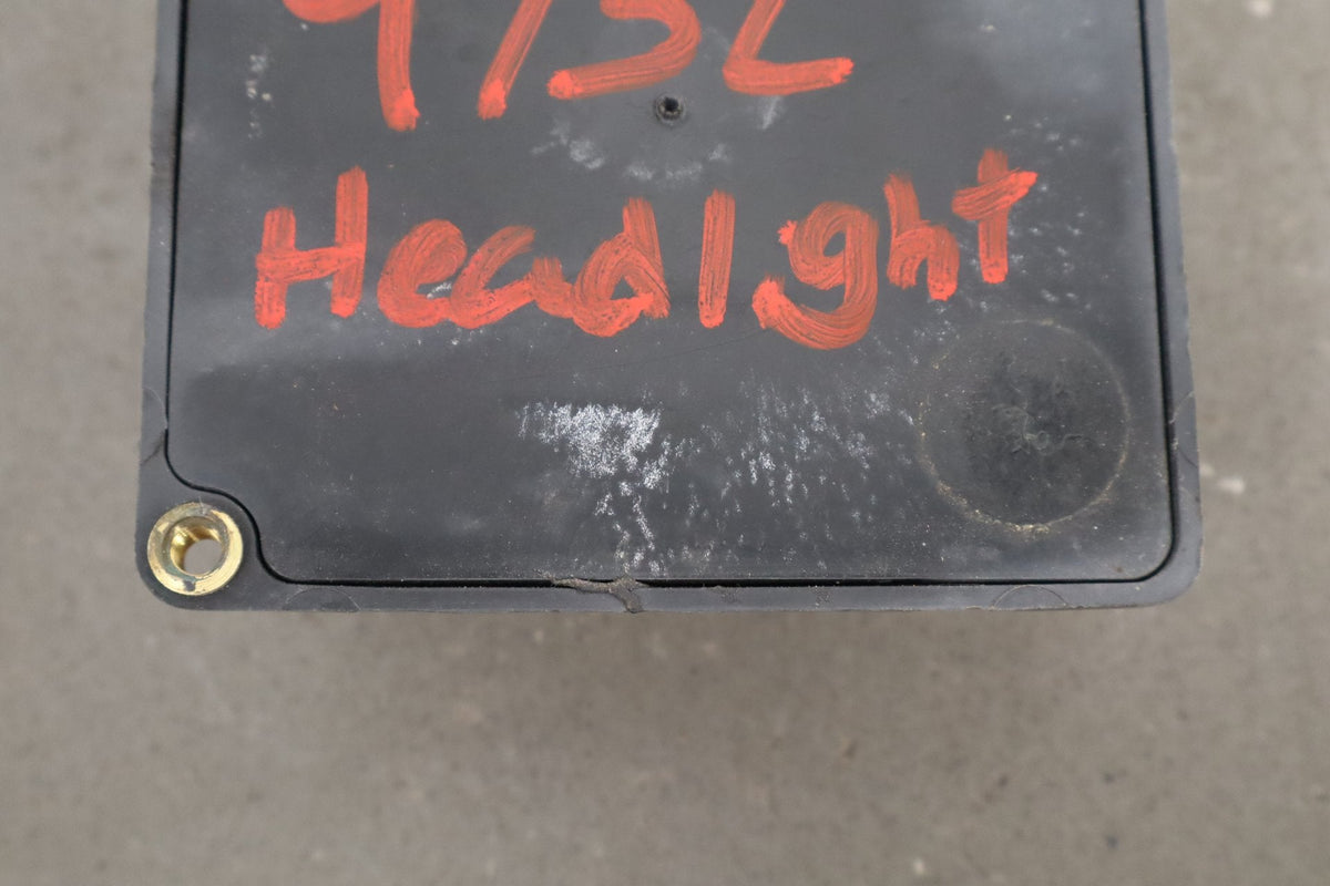 1984-2004 Chevrolet Corvette C4 - Lighting Computer PN: 16523917