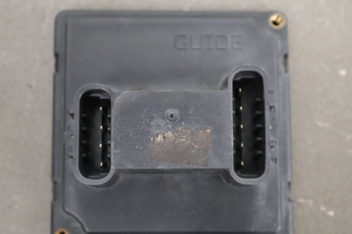 1984-2004 Chevrolet Corvette C4 - Lighting Computer PN: 16523917