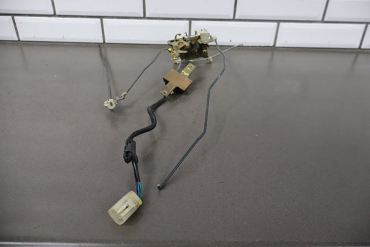 1984 Nissan 300ZX 2+0 Left Front Door Latch Assembly with Rods