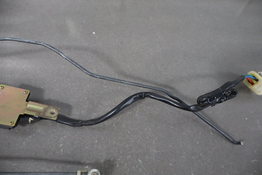 1984 Nissan 300ZX 2+0 Left Front Door Latch Assembly with Rods