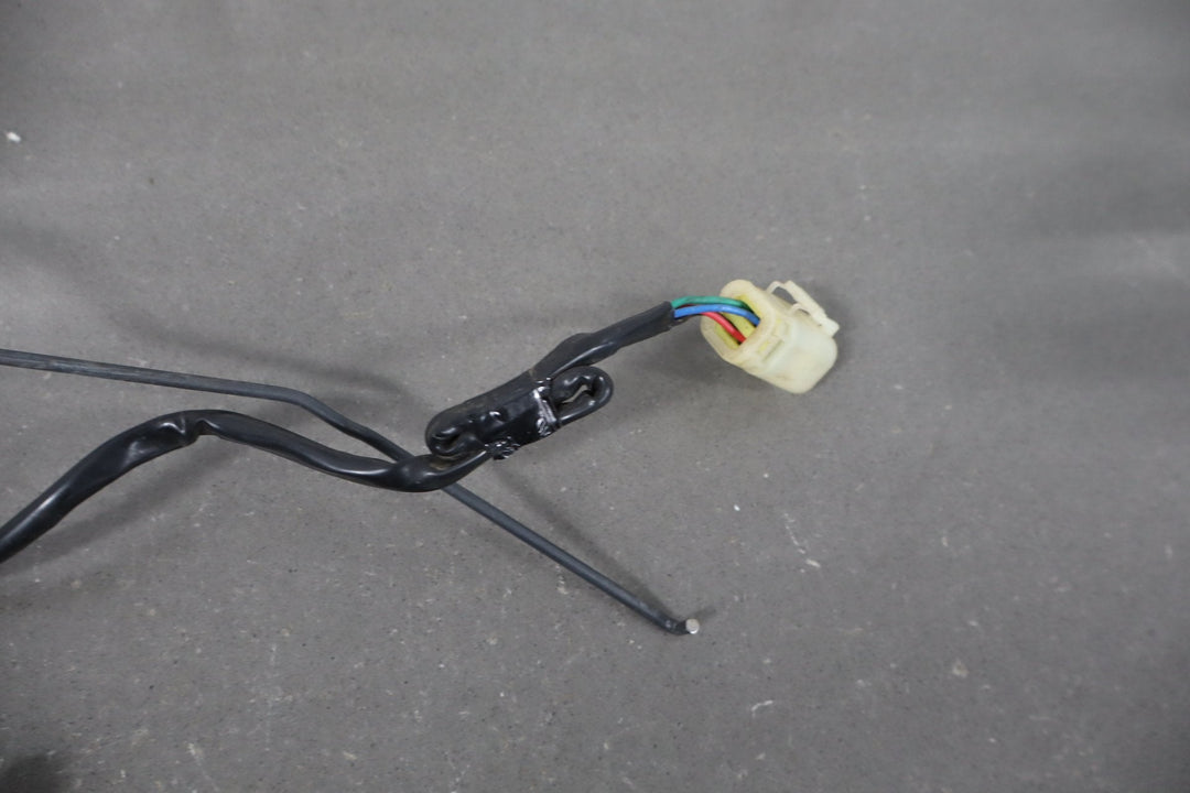 1984 Nissan 300ZX 2+0 Left Front Door Latch Assembly with Rods